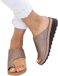 Chaussures compensées femme style Chanel beige