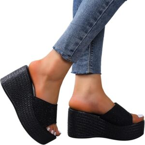 Sandales compenses Chanel femme à talon haut et design elegant